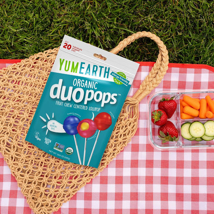 YumEarth Organic Duo Pops Fruit Chew Center Lollipops 20 Count